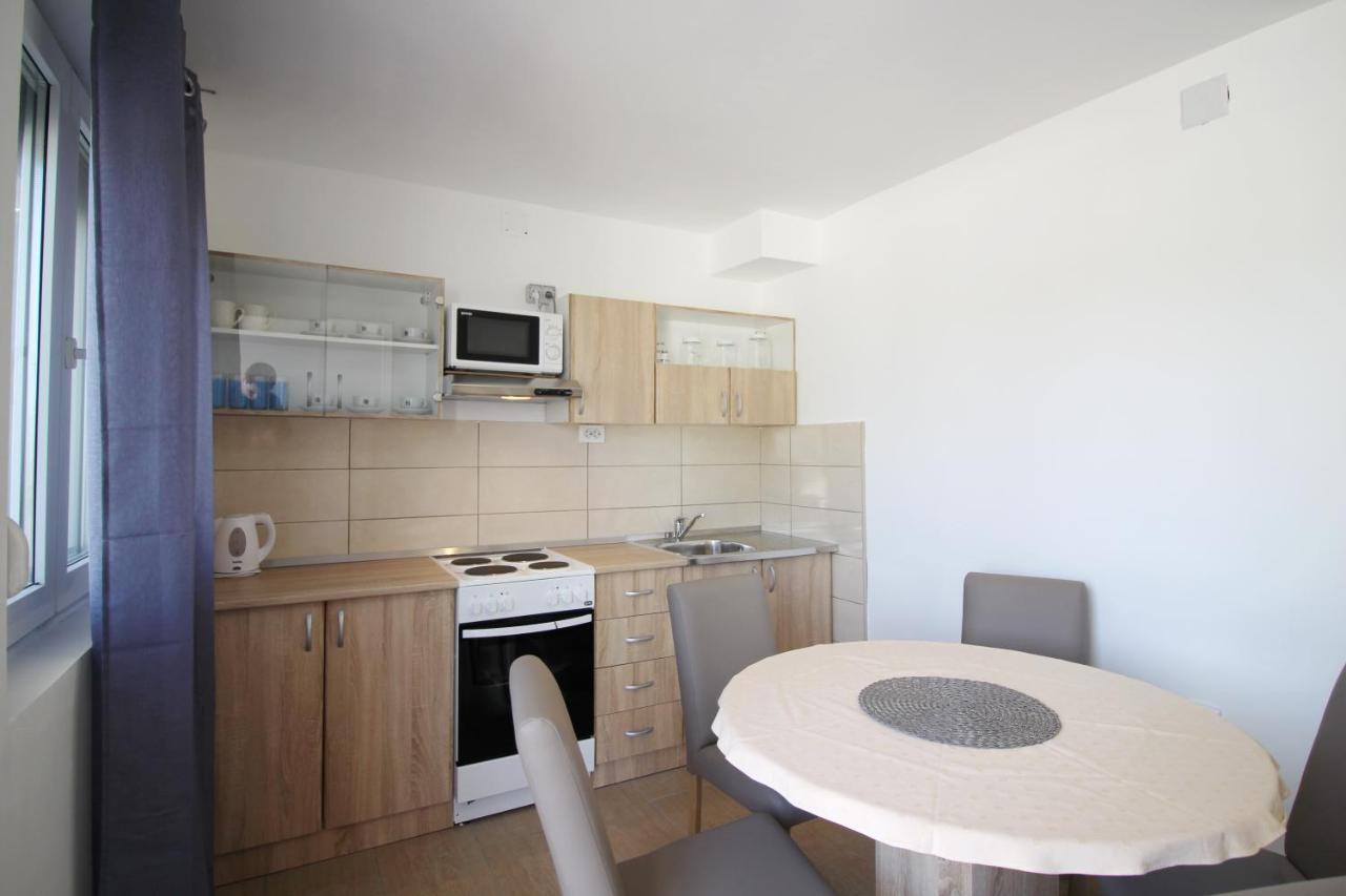 Apartment Suzy ニン エクステリア 写真