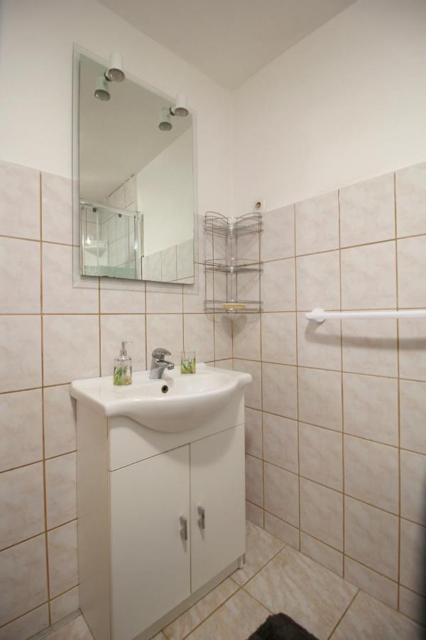 Apartment Suzy ニン エクステリア 写真